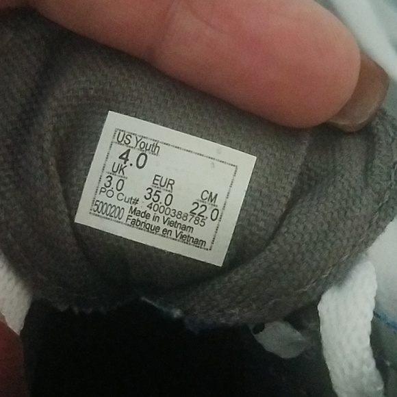 Vans - Picture 4 of 4